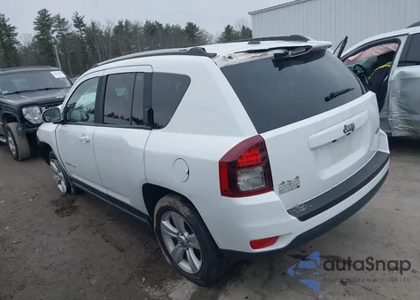 2016 Jeep Compass Latitude из США, поврежденный, VIN 1C4NJDEB2GD758235